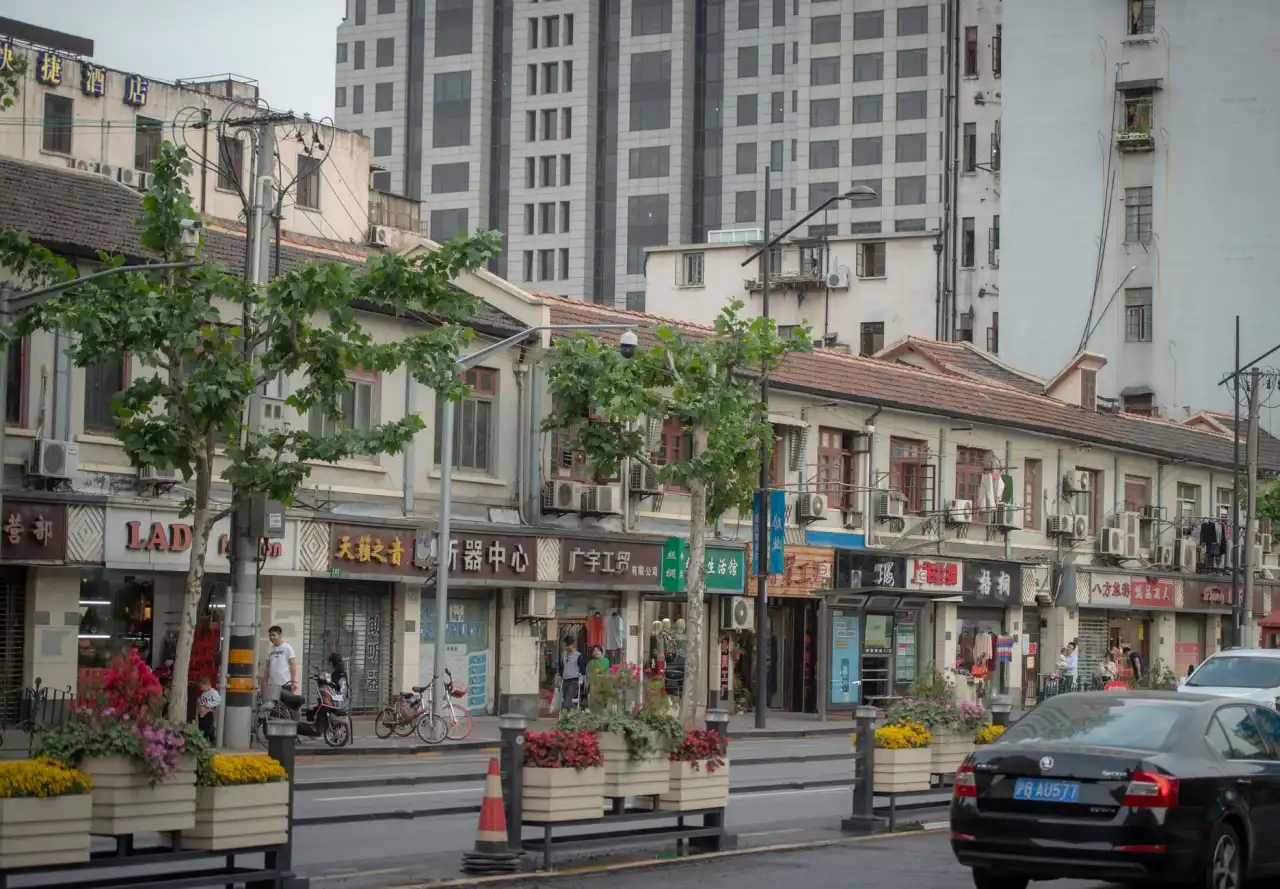 安防监控场景下滤光片选型与成像质量提升方案