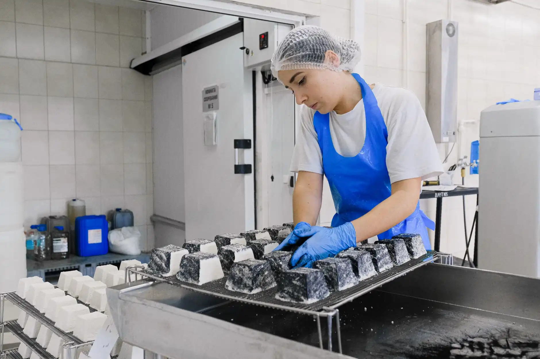 车载摄像用光学滤光片选型要点与性能对比分析