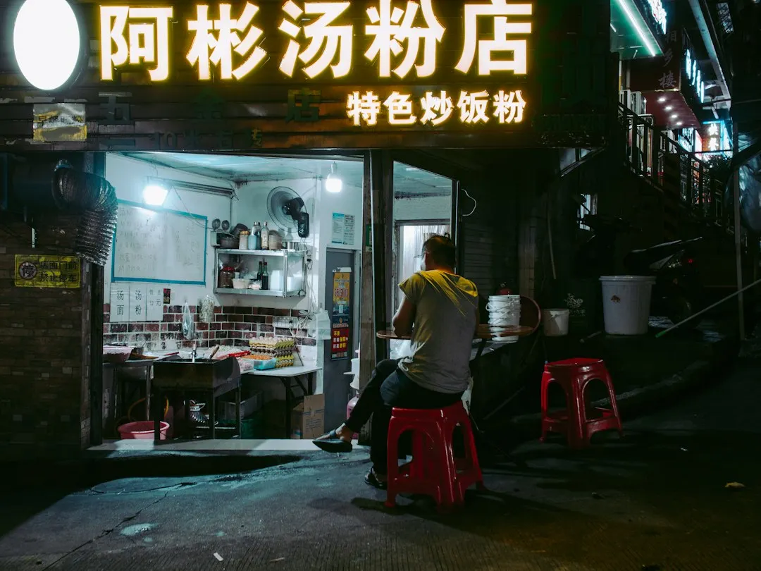 安防监控滤光片选型指南：从光谱特性到环境适应性分析